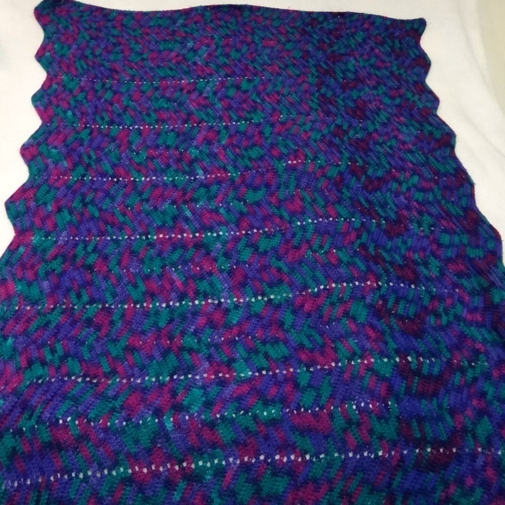 KNITTED INTRICATE BLANKET / THROW  XXL IN SIZE 48X83 INCHES